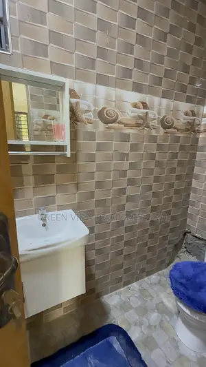 2bdrm Apartment in West Hills Mall Area for rent