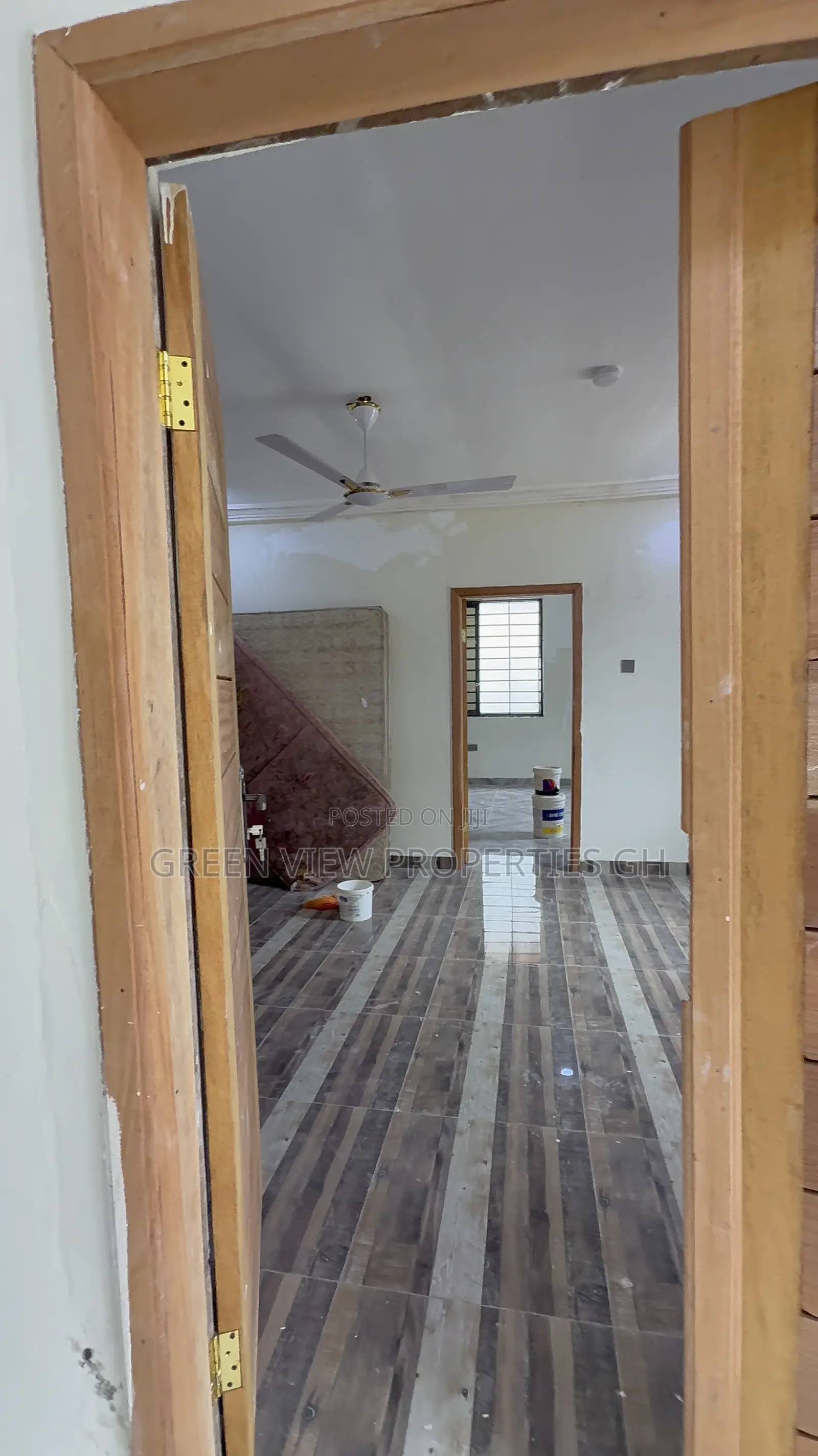 2bdrm Apartment in West Hills Mall Area for rent