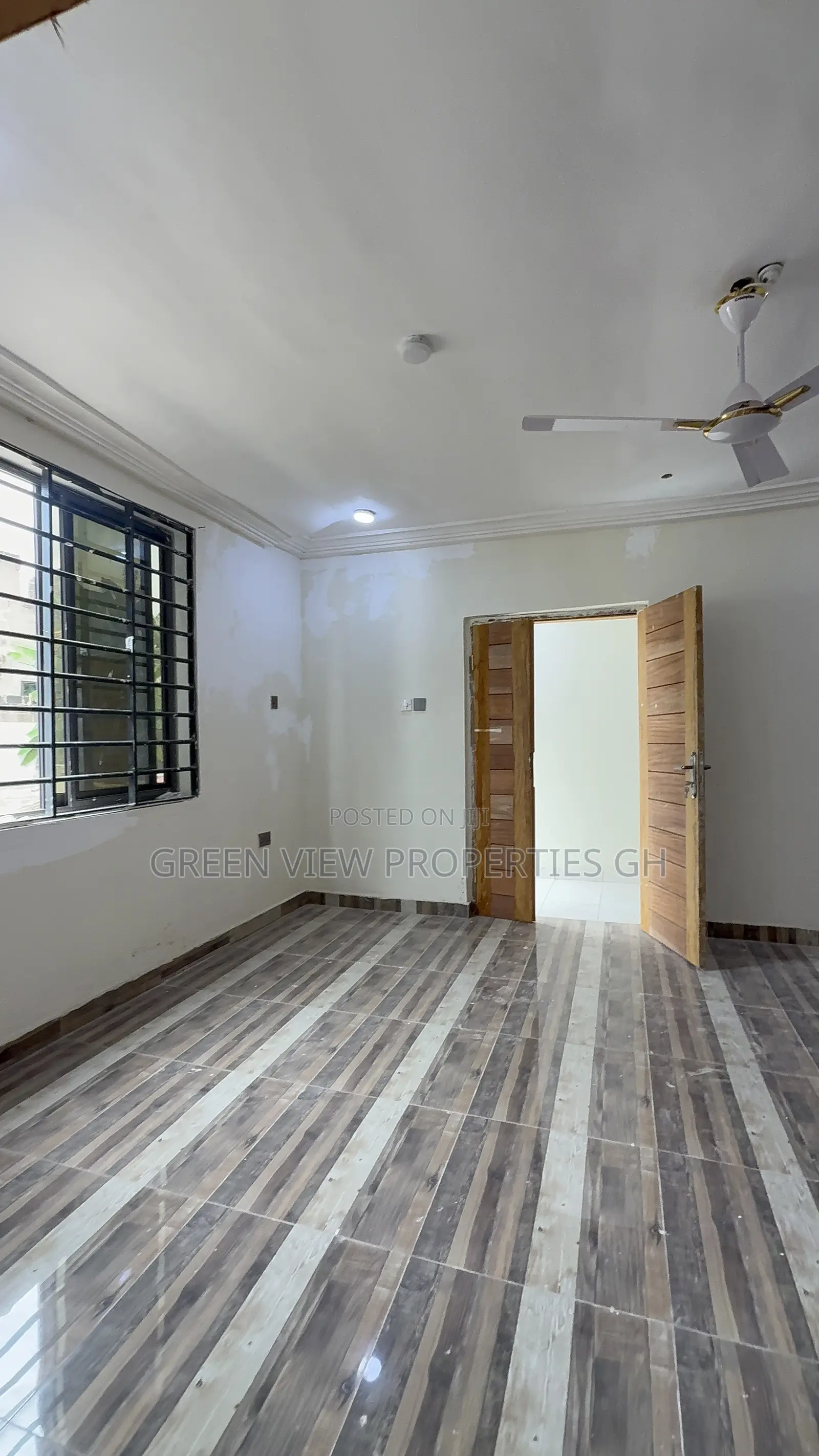 2bdrm Apartment in West Hills Mall Area for rent