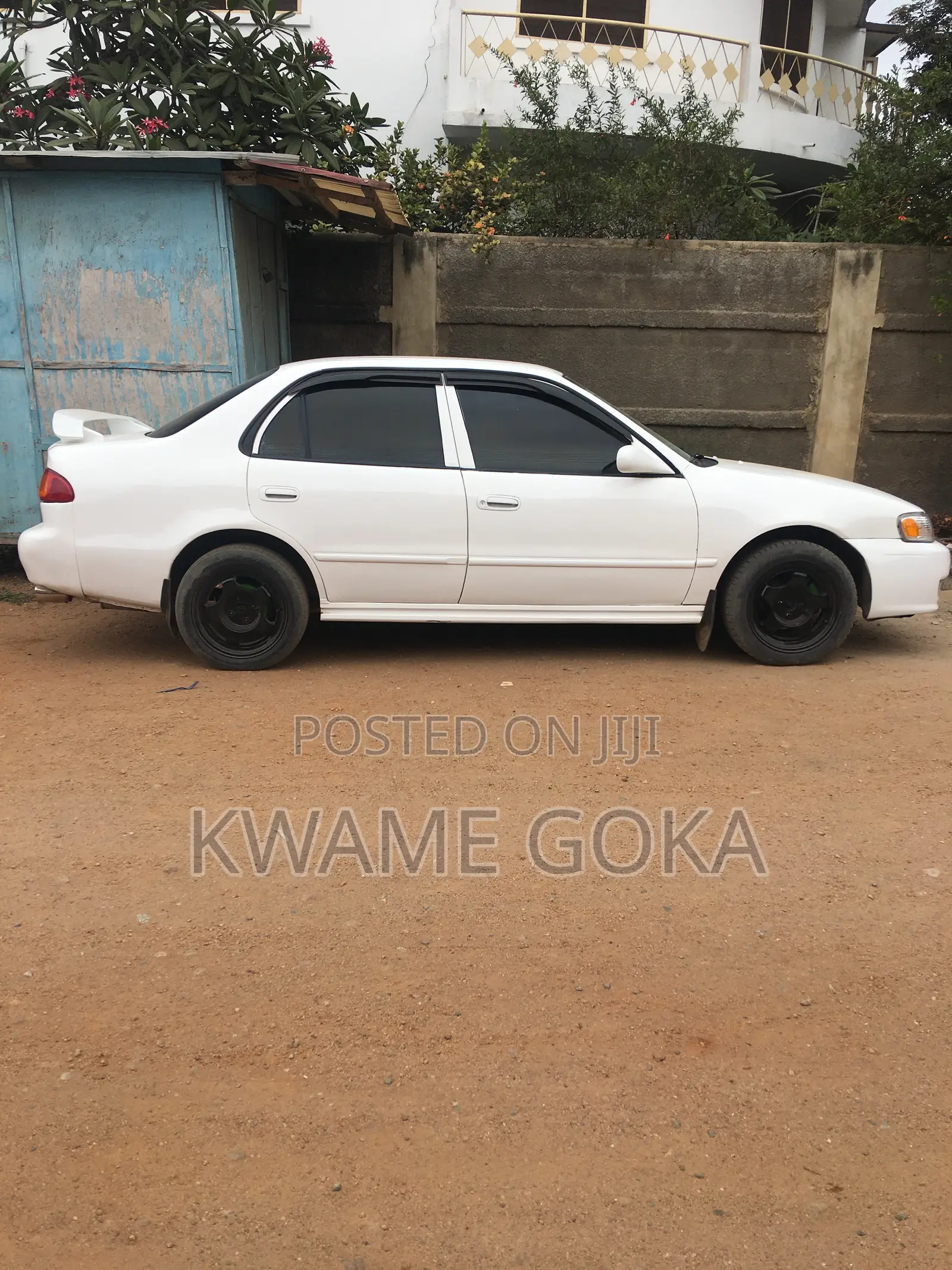 Toyota Corolla 2002 White