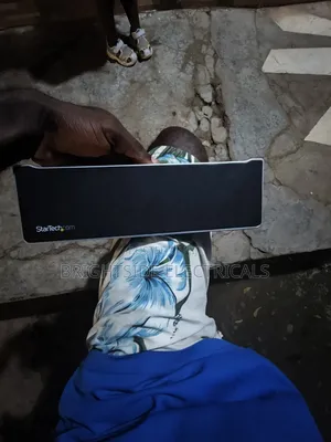 Triple Monitor USB 3.0 Docking Station