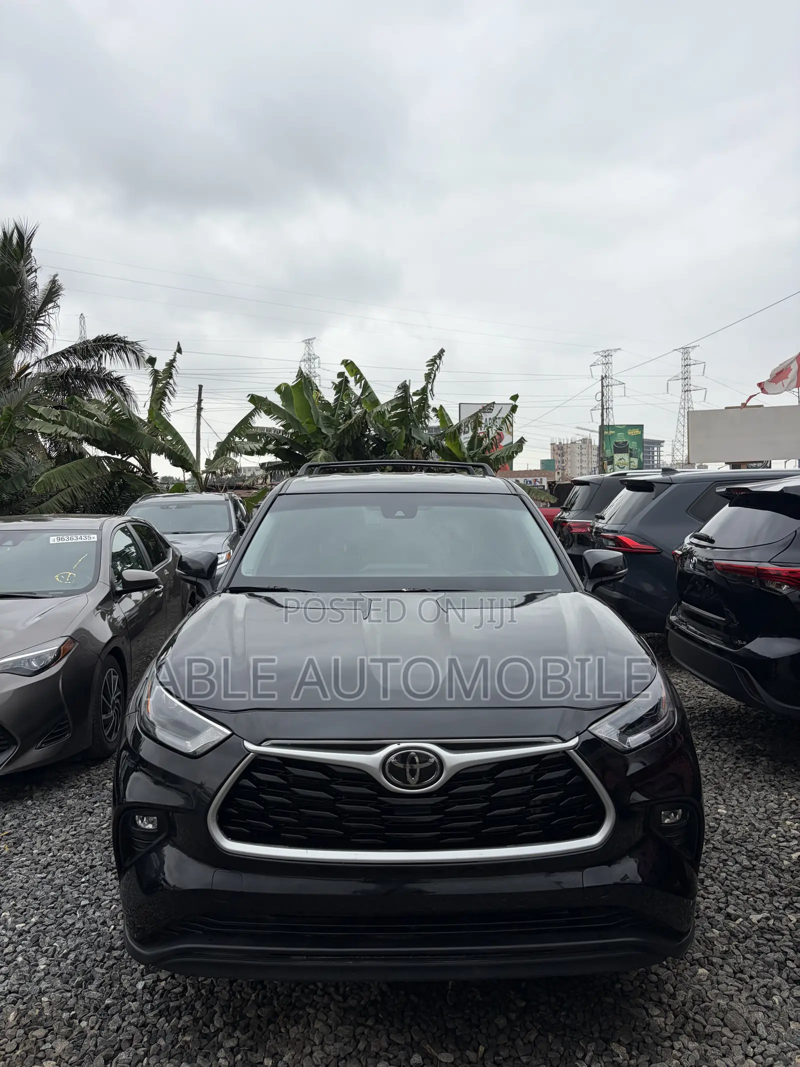 Toyota Highlander LE AWD 2023 Black