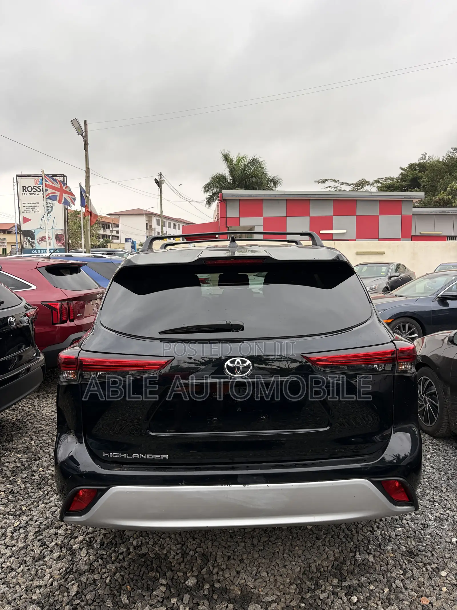 Toyota Highlander LE AWD 2023 Black