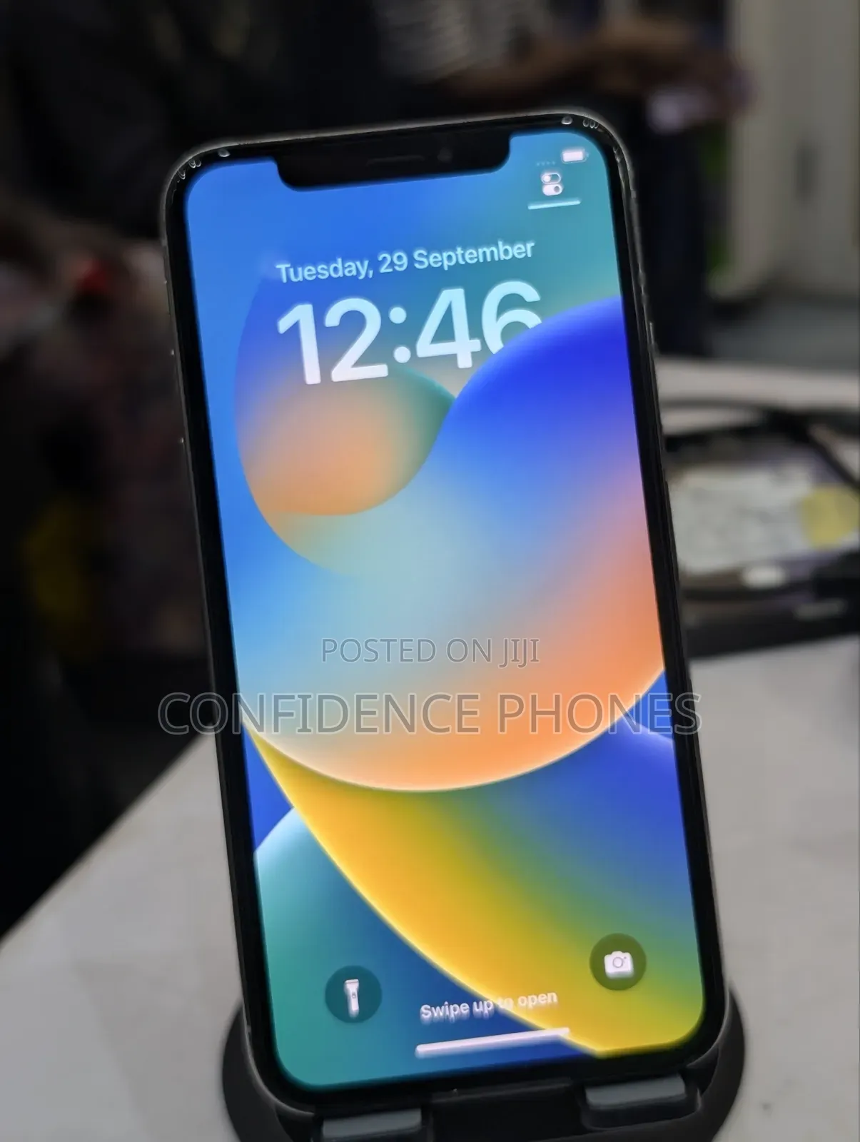 Apple iPhone X 64 GB White
