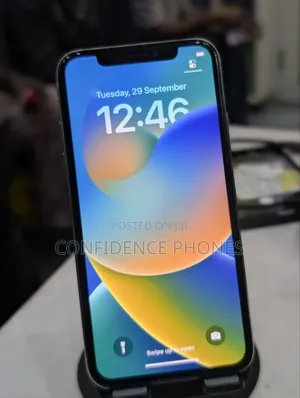 Apple iPhone X 64 GB White