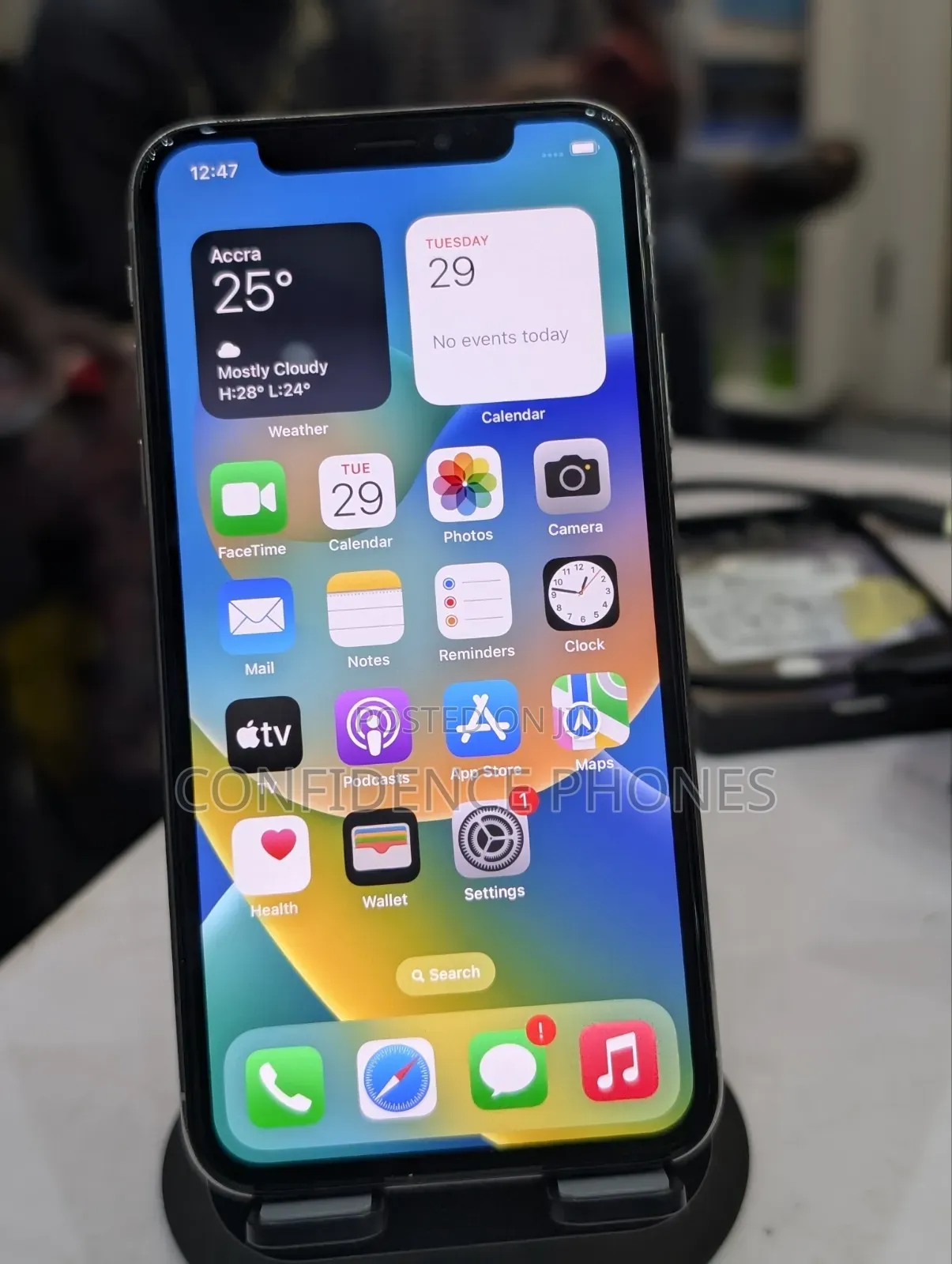 Apple iPhone X 64 GB White
