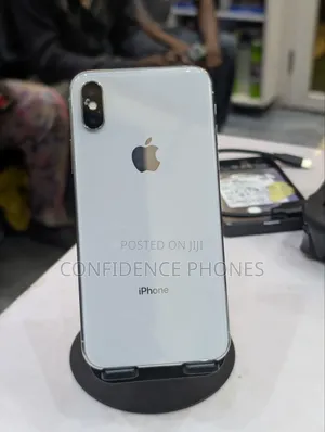 Apple iPhone X 64 GB White