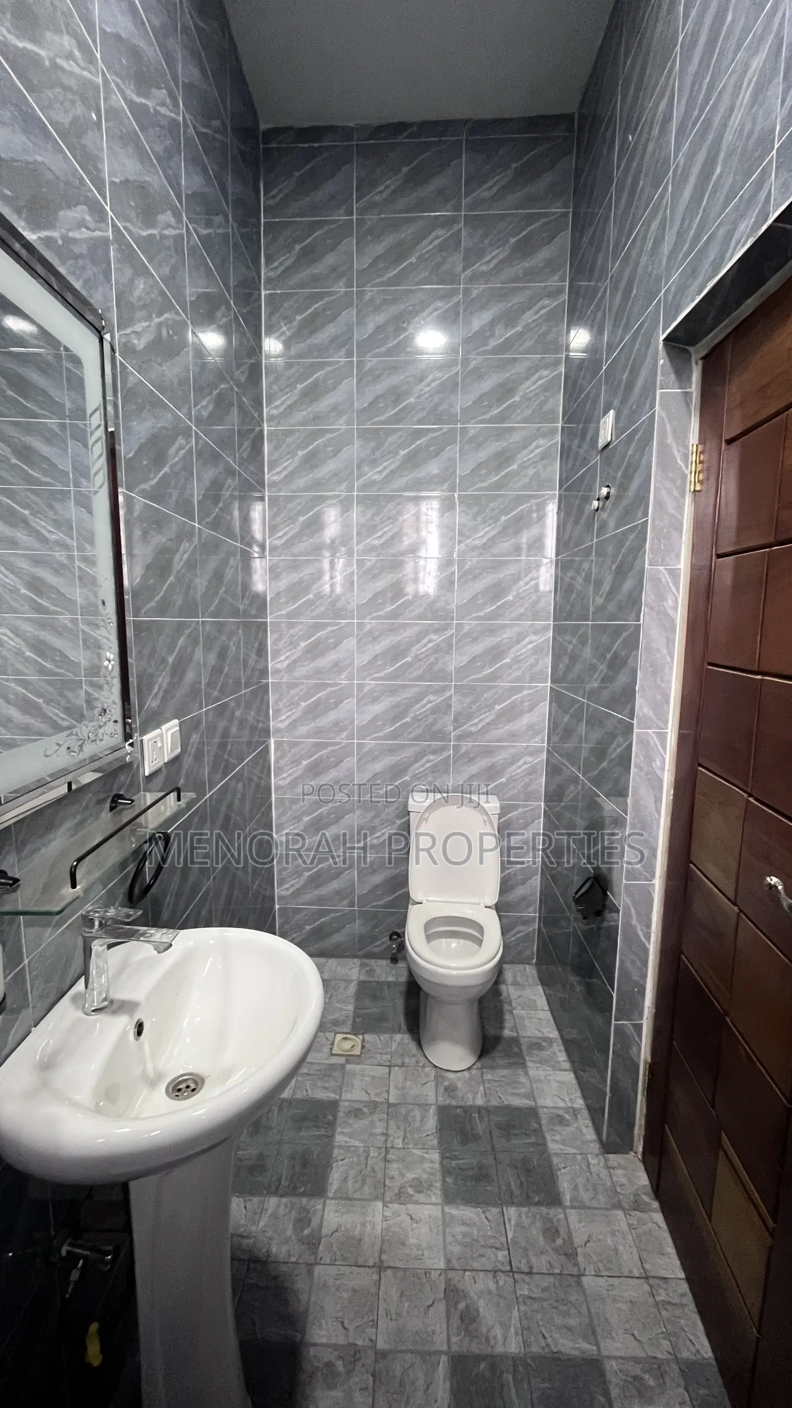 2bdrm Apartment in Adenta Amrahia for rent
