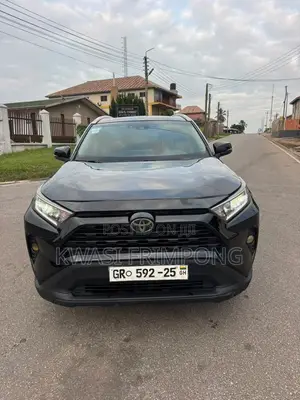 Toyota RAV4 Limited AWD 2020 White