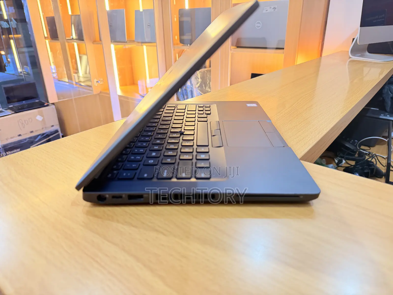 Laptop Dell Latitude 5400 16GB Intel Core i5 SSD 512GB