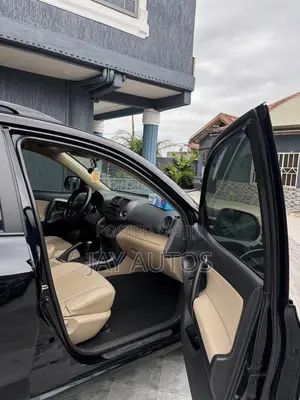 Toyota RAV4 2012 Black