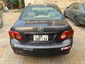 Toyota Corolla 2010 Gray
