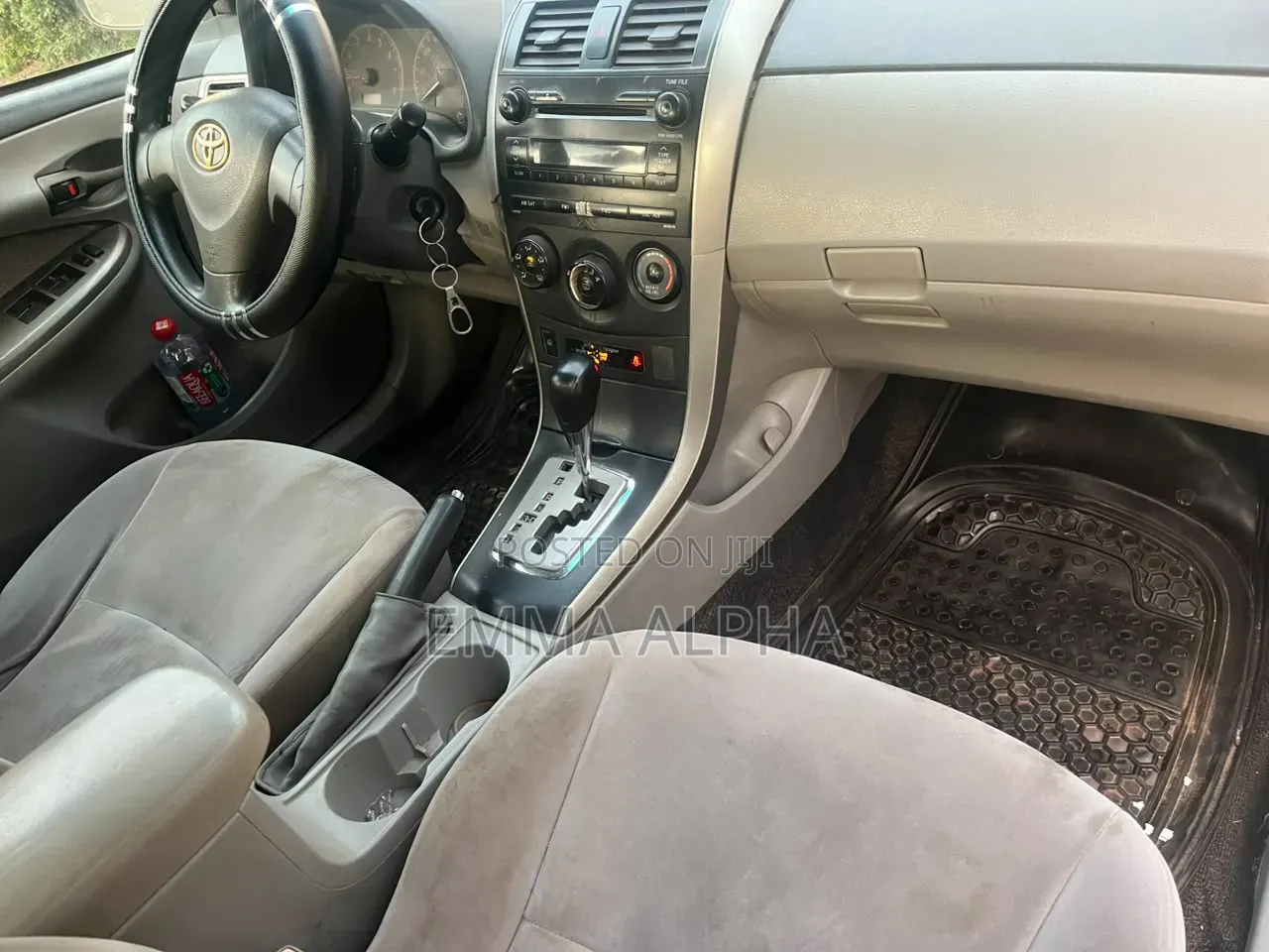 Toyota Corolla 2010 Gray