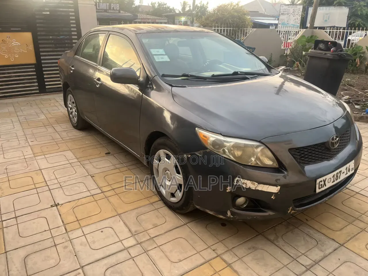 Toyota Corolla 2010 Gray