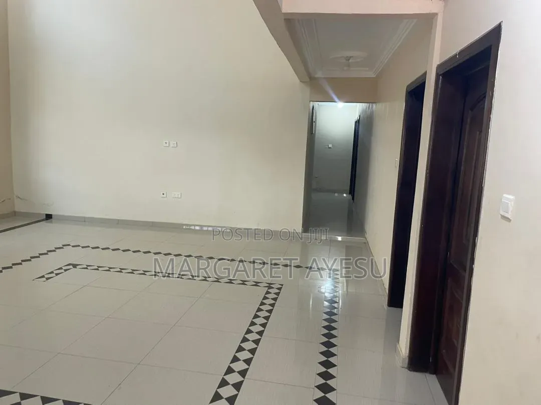 3bdrm Apartment in Oyarifa Mall Area for rent