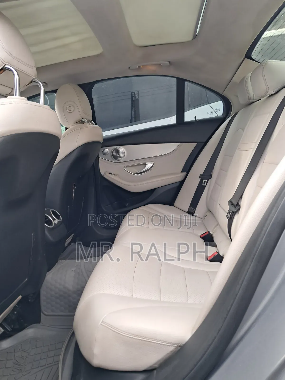 Mercedes-Benz C300 Base 4Matic Sedan AWD (2.0L 4cyl 7A) 2016 Gray