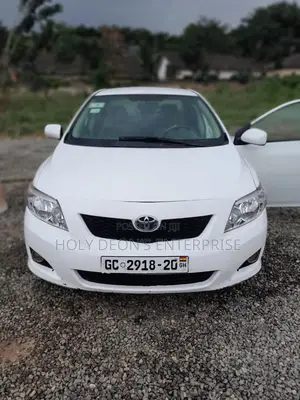 Toyota Corolla LE 4dr Sedan (1.8L 4cyl 4A) 2010 White
