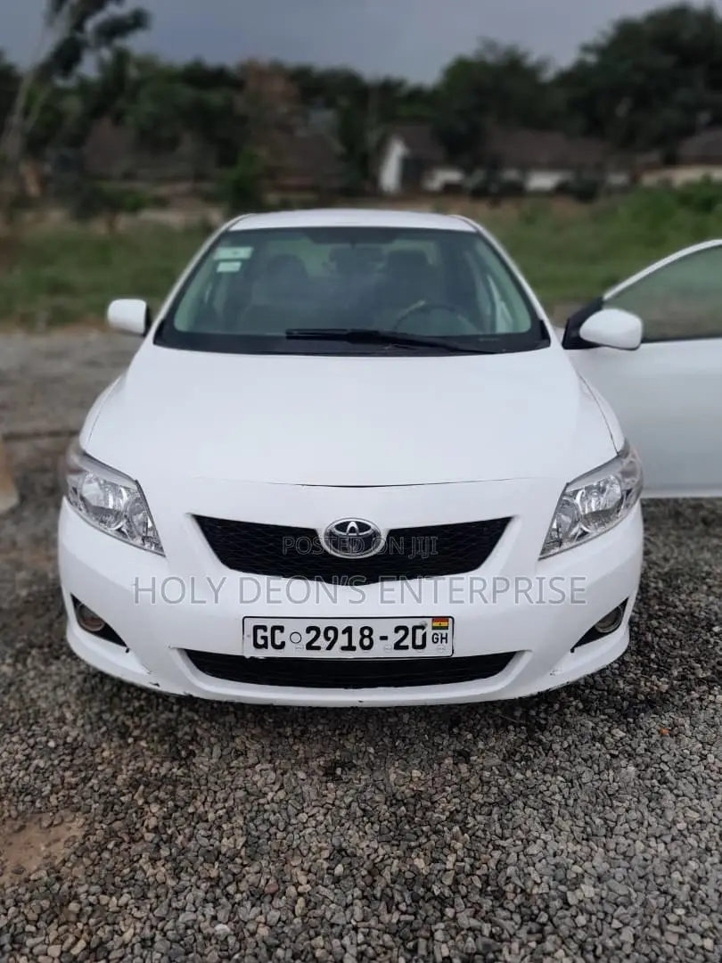 Toyota Corolla LE 4dr Sedan (1.8L 4cyl 4A) 2010 White