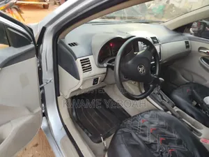 Toyota Corolla 1.8 Advanced 2009 Silver