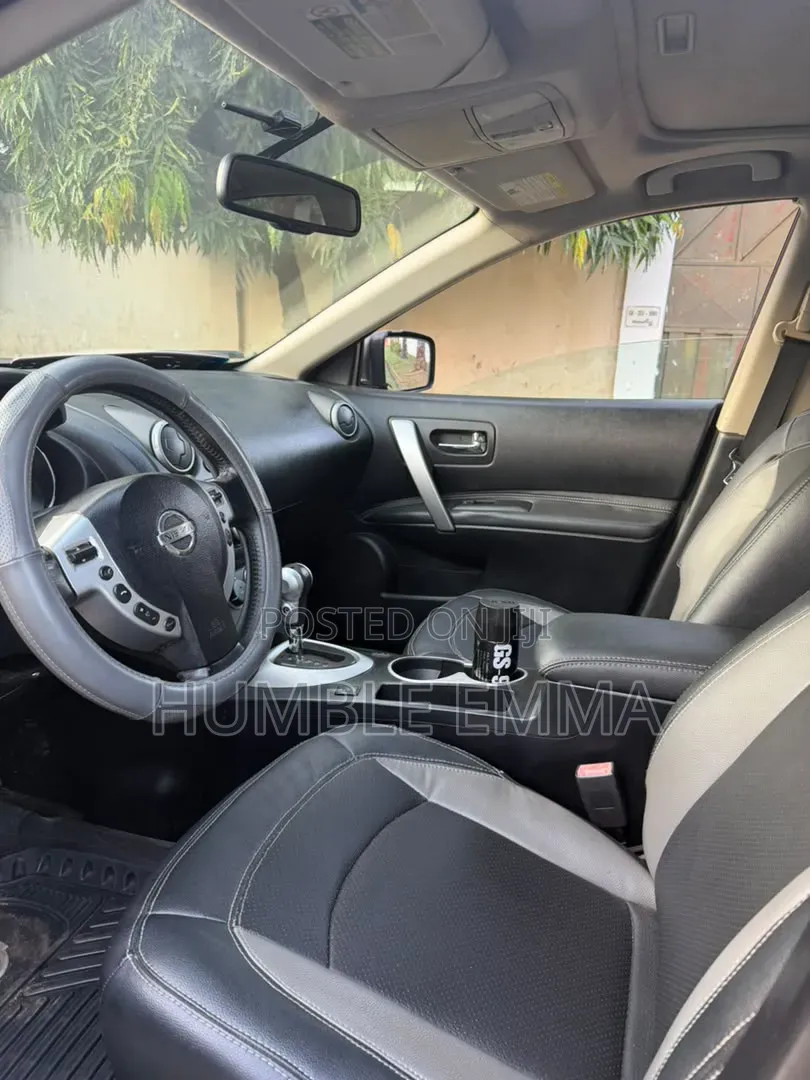 Nissan Rogue SL 2010 Red