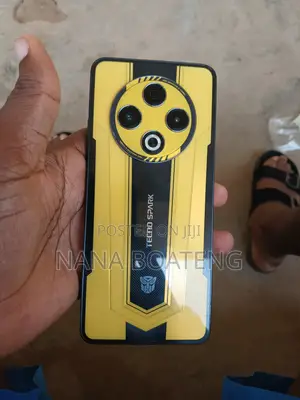 Tecno Spark 30 128 GB Yellow
