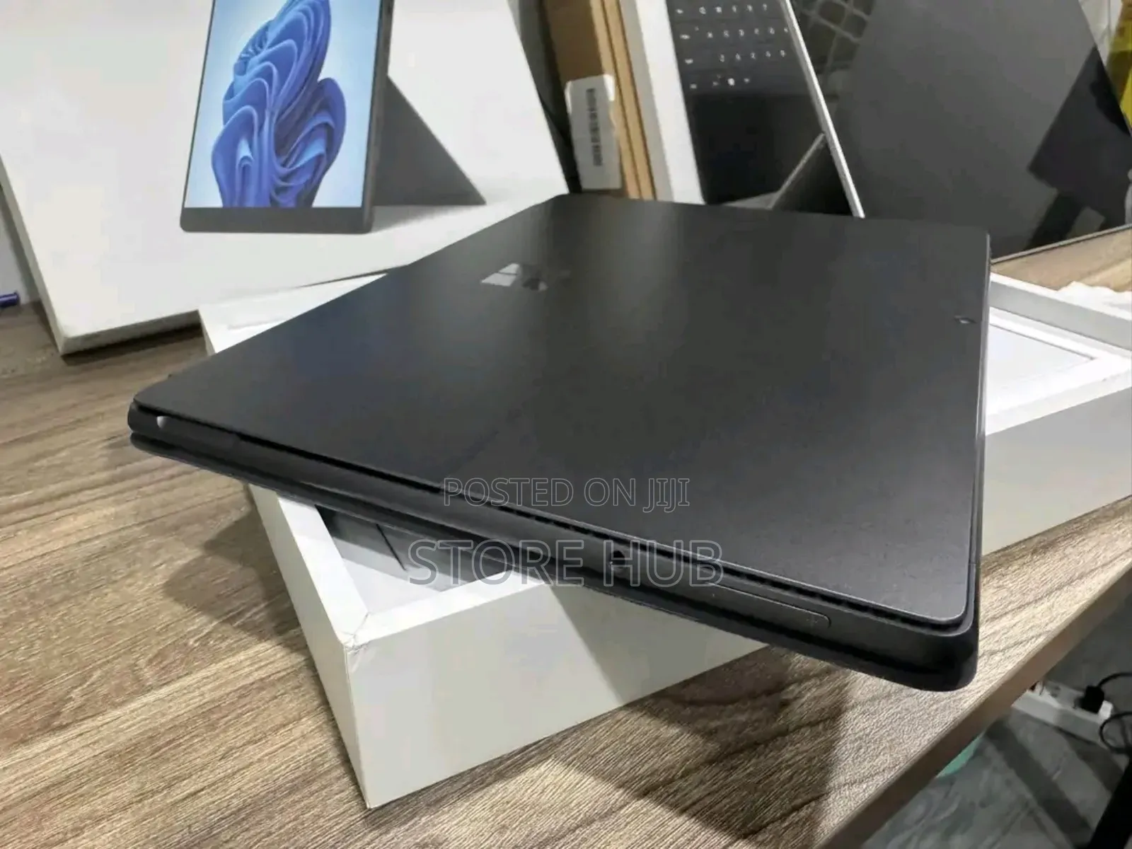 New Laptop Microsoft Surface Pro 8 32GB Intel Core i7 SSD 1T