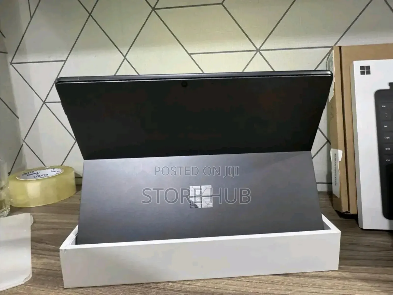 New Laptop Microsoft Surface Pro 8 32GB Intel Core i7 SSD 1T