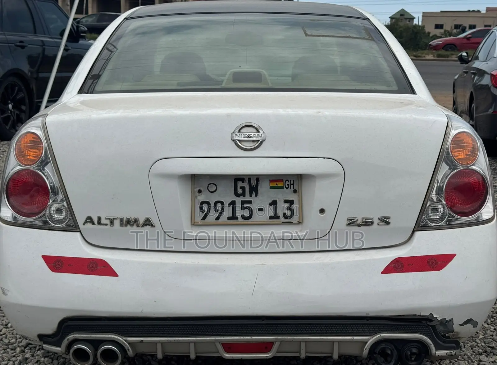Nissan Altima 2.5 S Sedan 2011 White