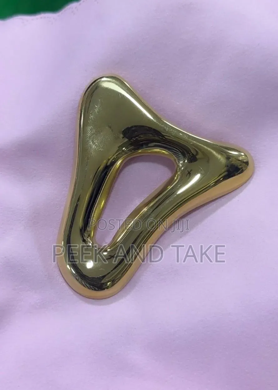 Elevate Your Appearance With These Stunning Brooches  