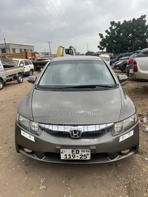 Honda Civic 1.4 5 Door Automatic 2010 Gray