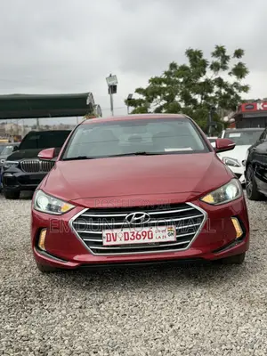 Hyundai Elantra Limited Sedan FWD (2.0L 4cyl 6A) 2017 Red