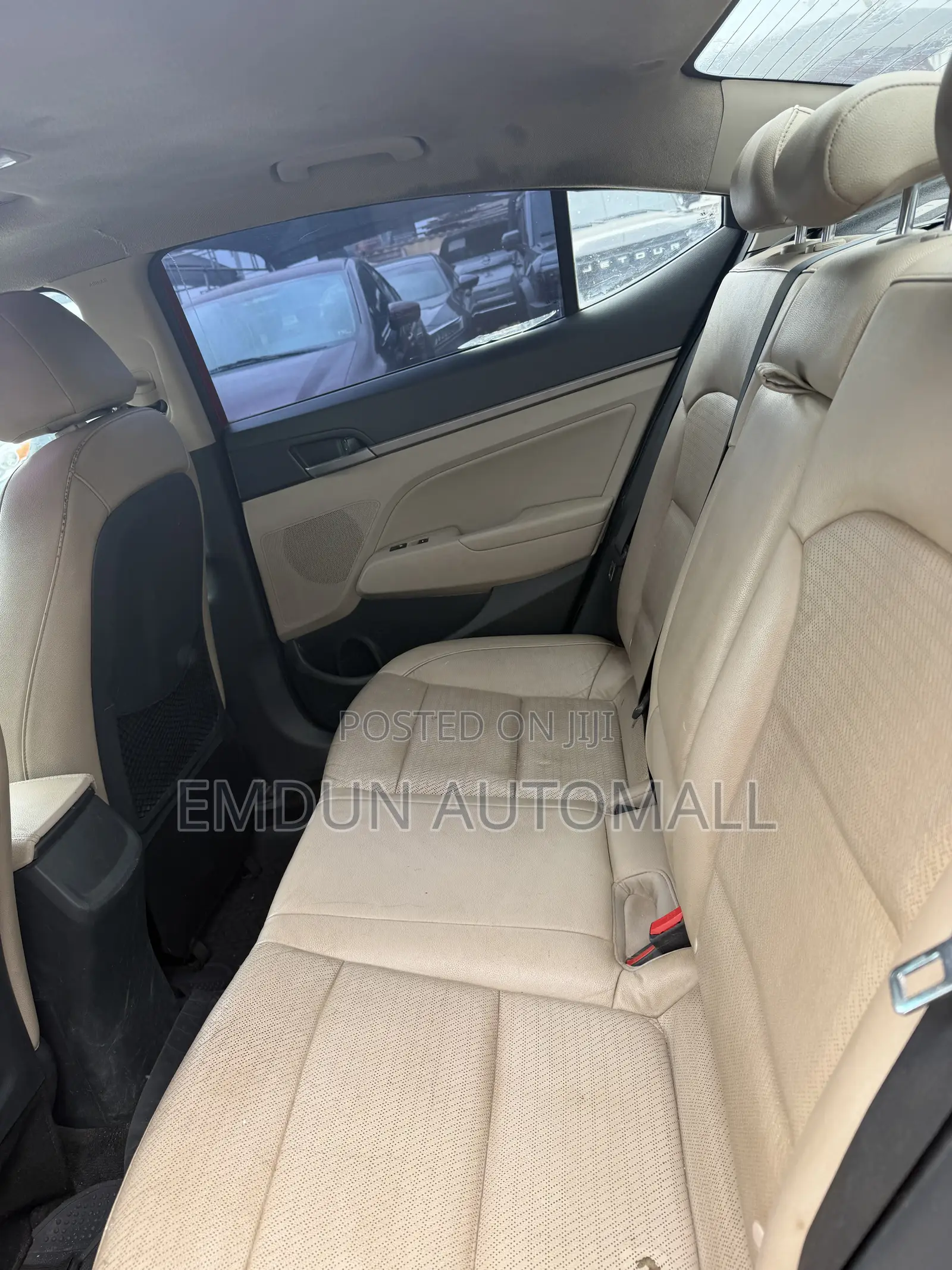 Hyundai Elantra Limited Sedan FWD (2.0L 4cyl 6A) 2017 Red