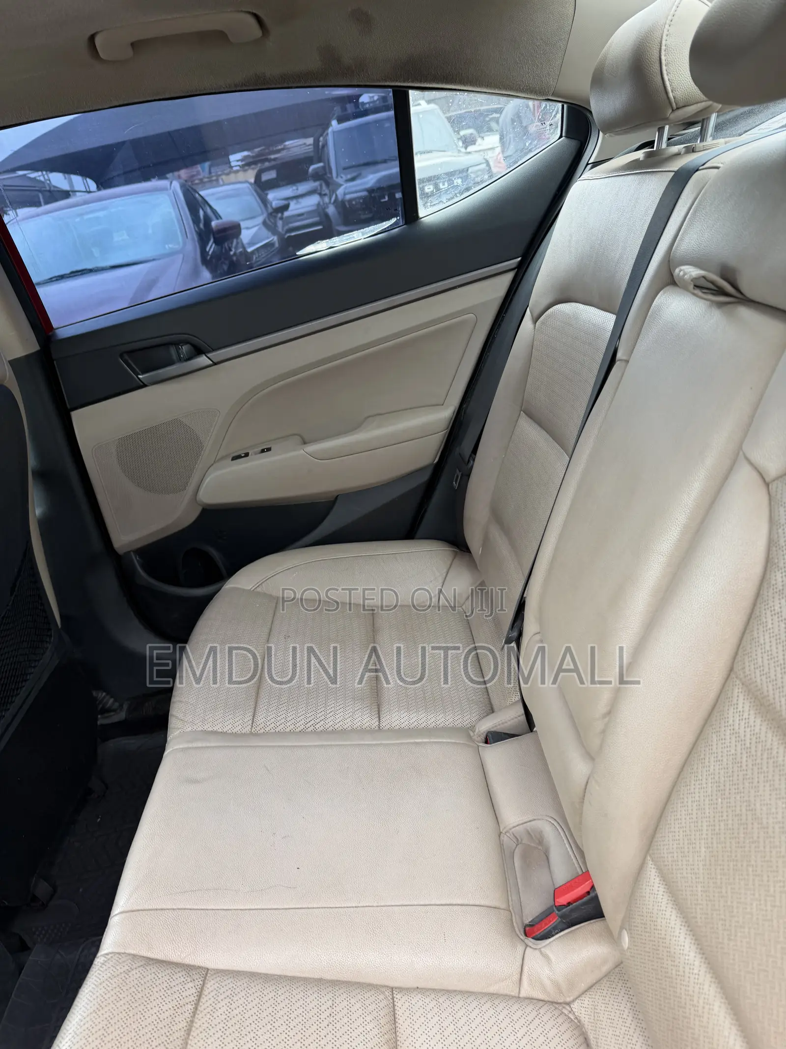 Hyundai Elantra Limited Sedan FWD (2.0L 4cyl 6A) 2017 Red