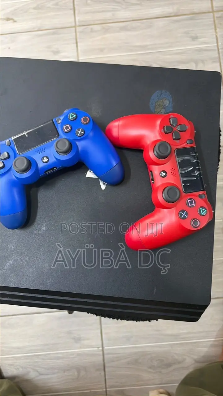 Play Station 4 Pro
