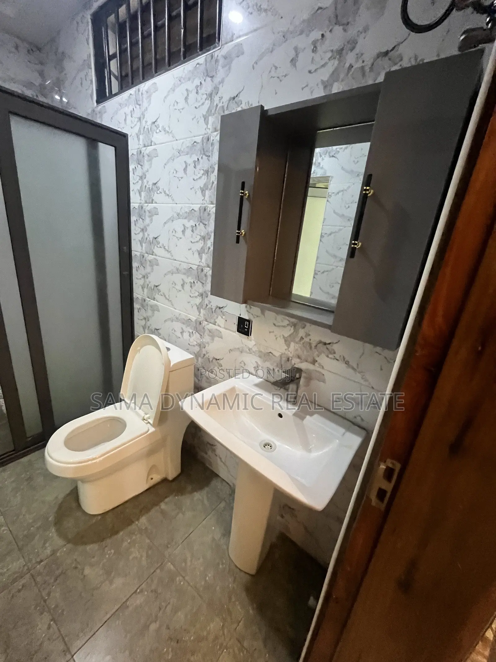 1bdrm Apartment in Dvla, Tseaddo for rent