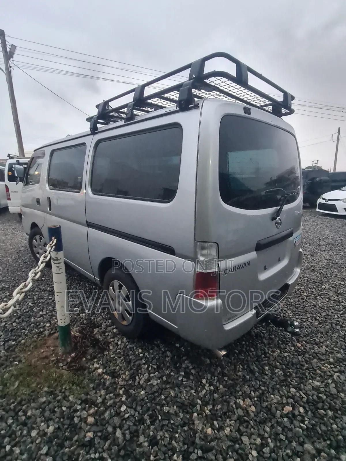 Nissan Caravan 2002 Silver
