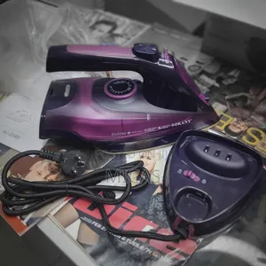 Portable Wireless Handheld Steam Iron