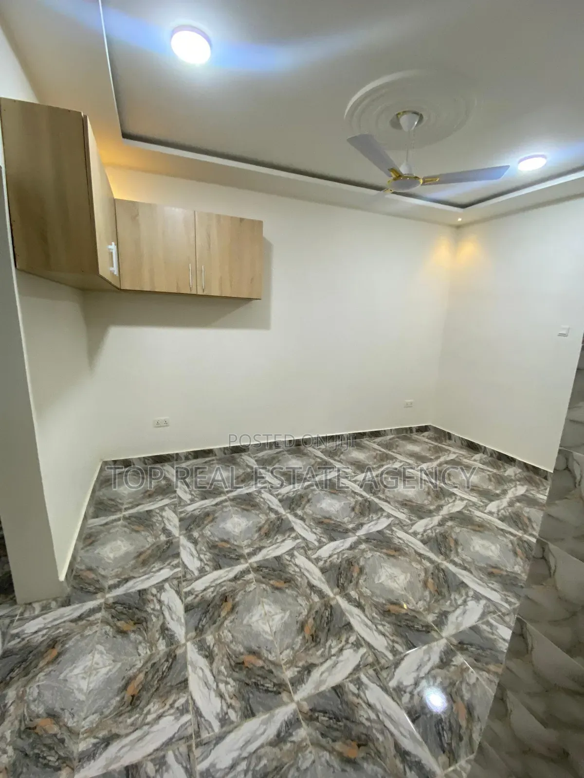 1bdrm Apartment in ,,Ablekuma Odumase, Manhean for rent