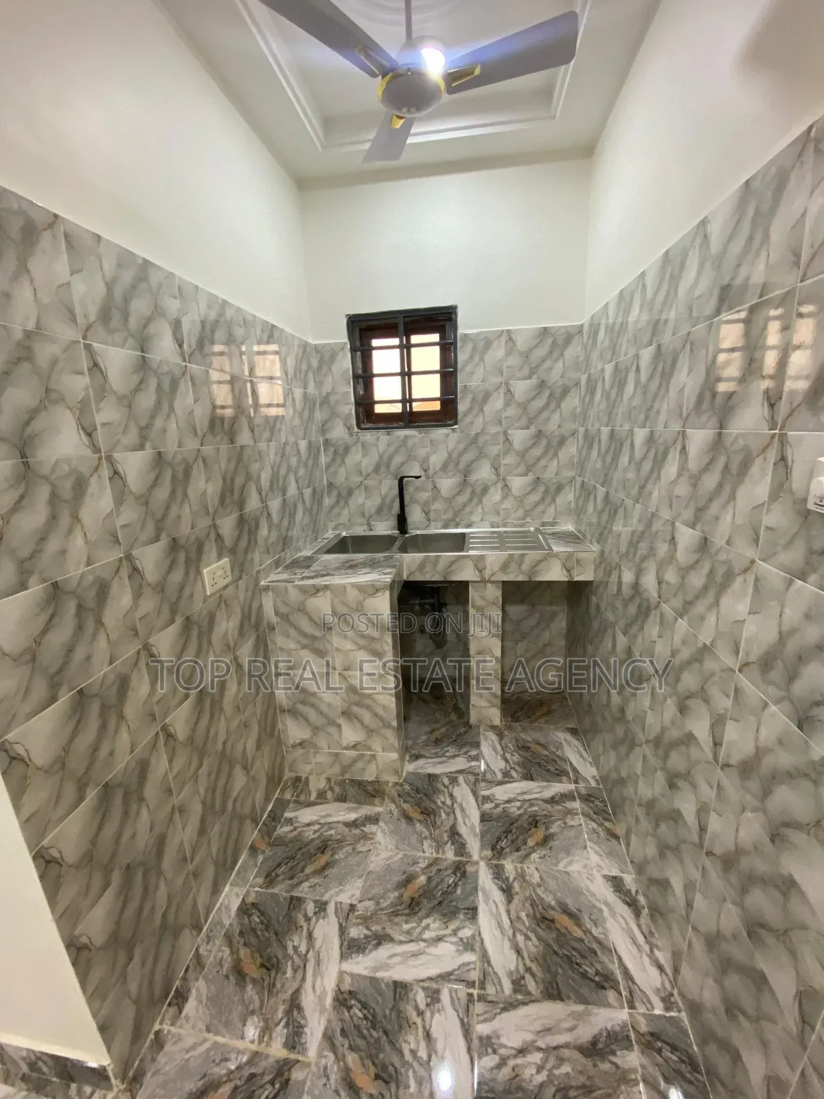 1bdrm Apartment in ,,Ablekuma Odumase, Manhean for rent