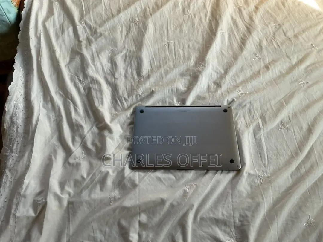 Laptop Apple MacBook Pro 2019 8GB Intel Core i5 SSD 128GB