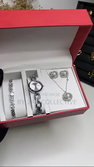 Adora Set (Silver)