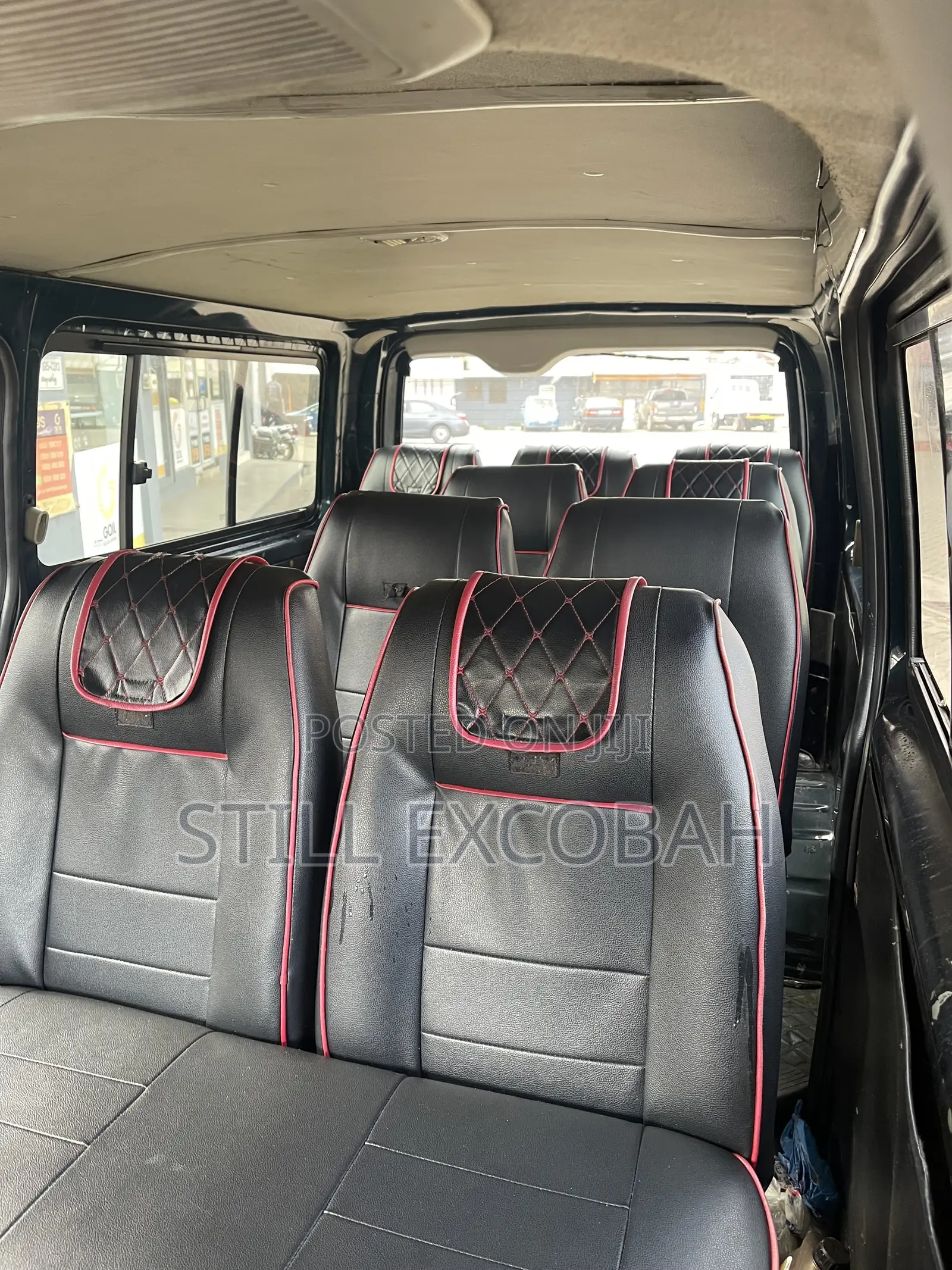 Toyota HiAce 2011 Green