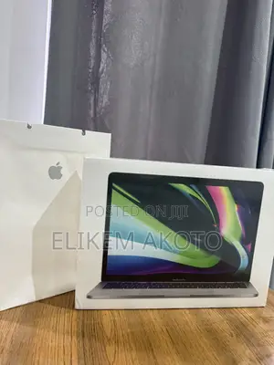 New Laptop Apple MacBook Pro 2023 M2 8GB Apple M2 SSD 512GB