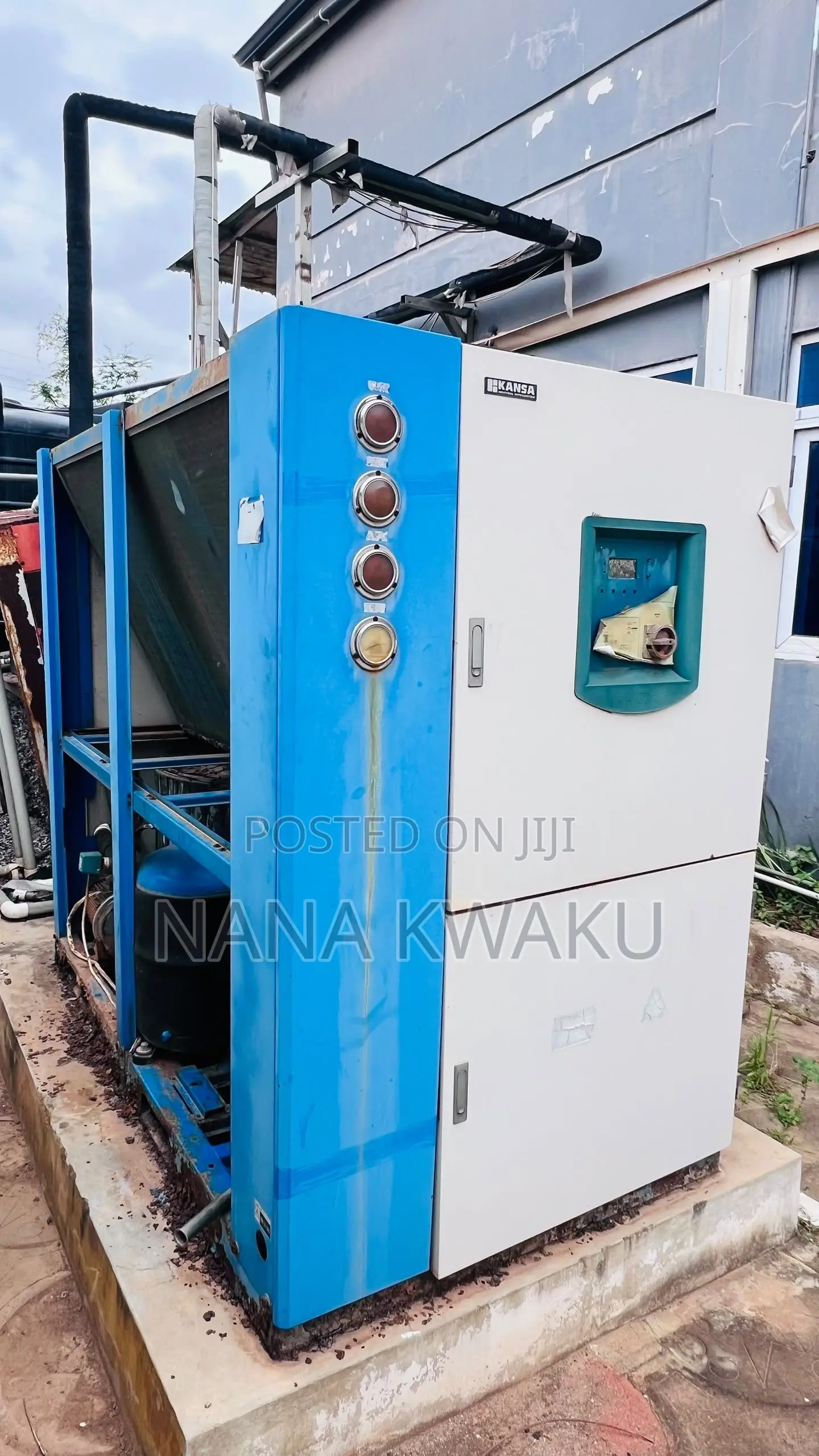 Bottle Blowing Machine With Chiller Twin Cavity