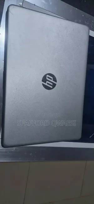 Laptop HP 250 G7 8GB Intel Core i3 HDD+SSD 256GB