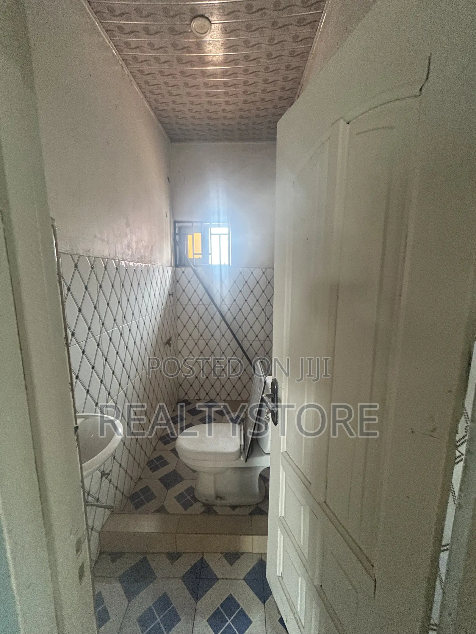 1bdrm Apartment in Realtor Store, Accra Metropolitan for rent