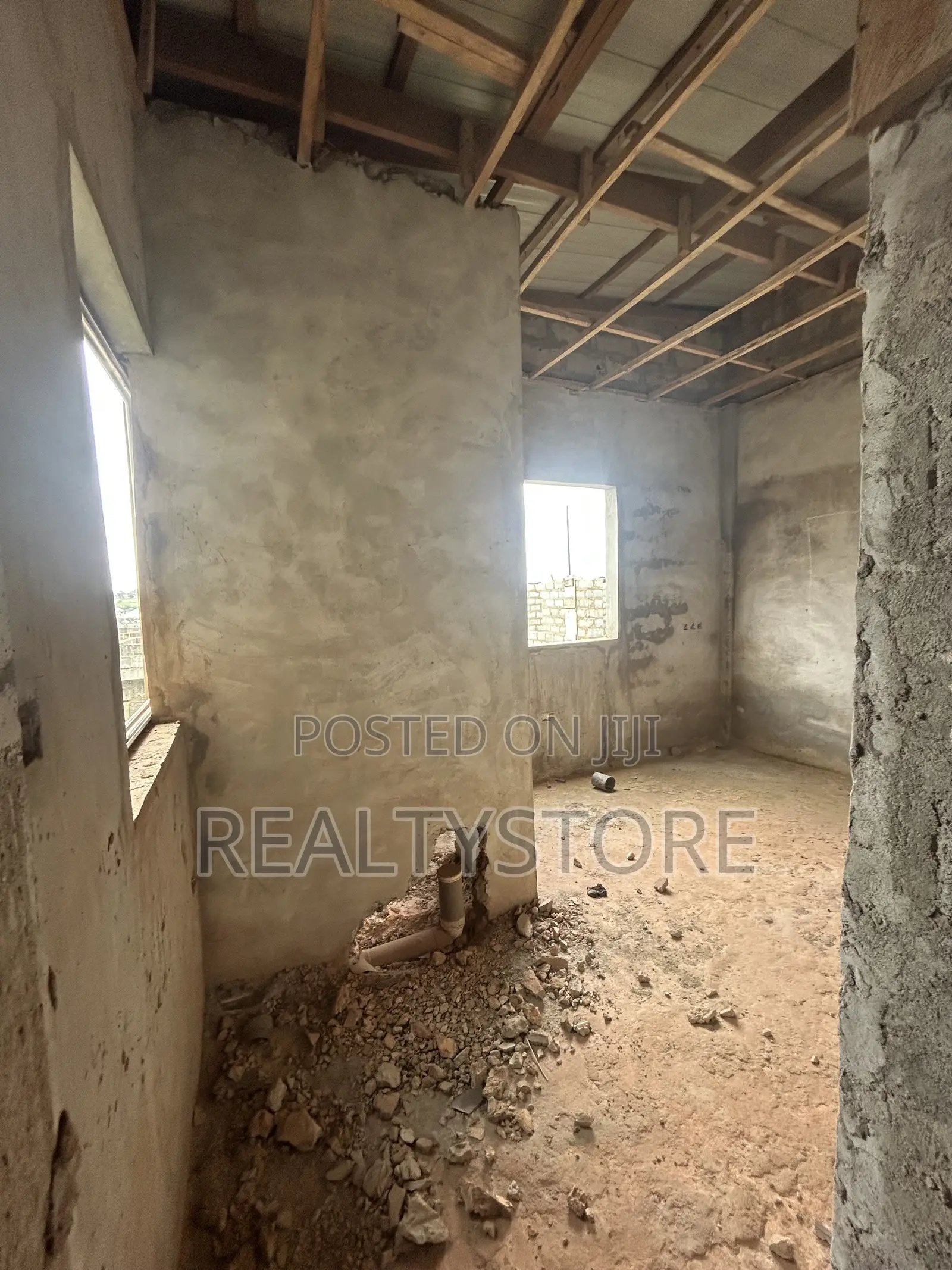 3bdrm House in Kwabenya, Accra Metropolitan for sale