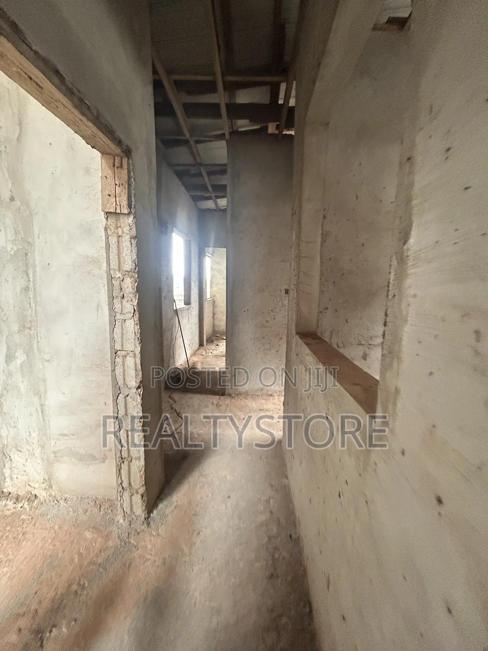 3bdrm House in Kwabenya, Accra Metropolitan for sale