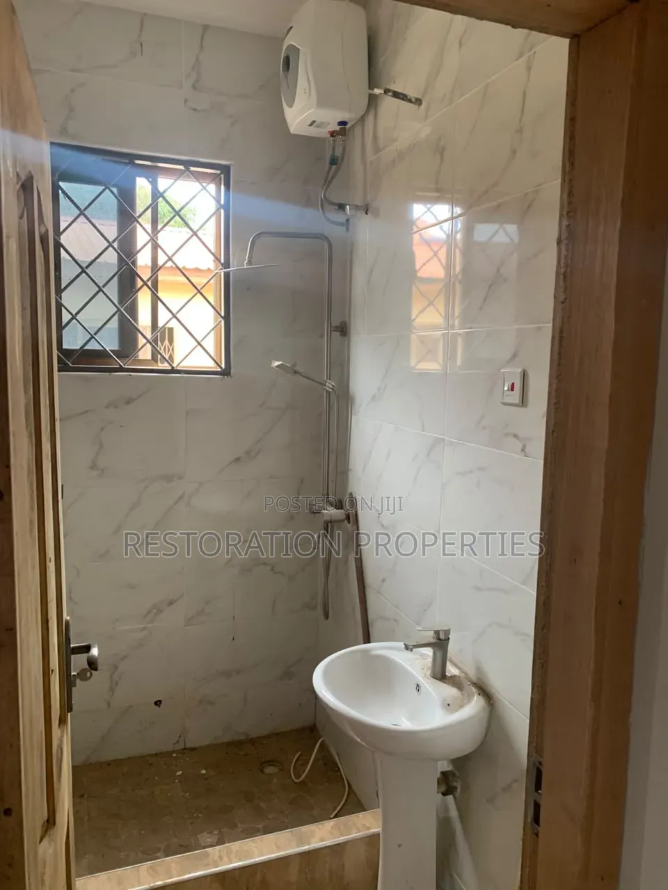 3bdrm Apartment in Housing Down for rent