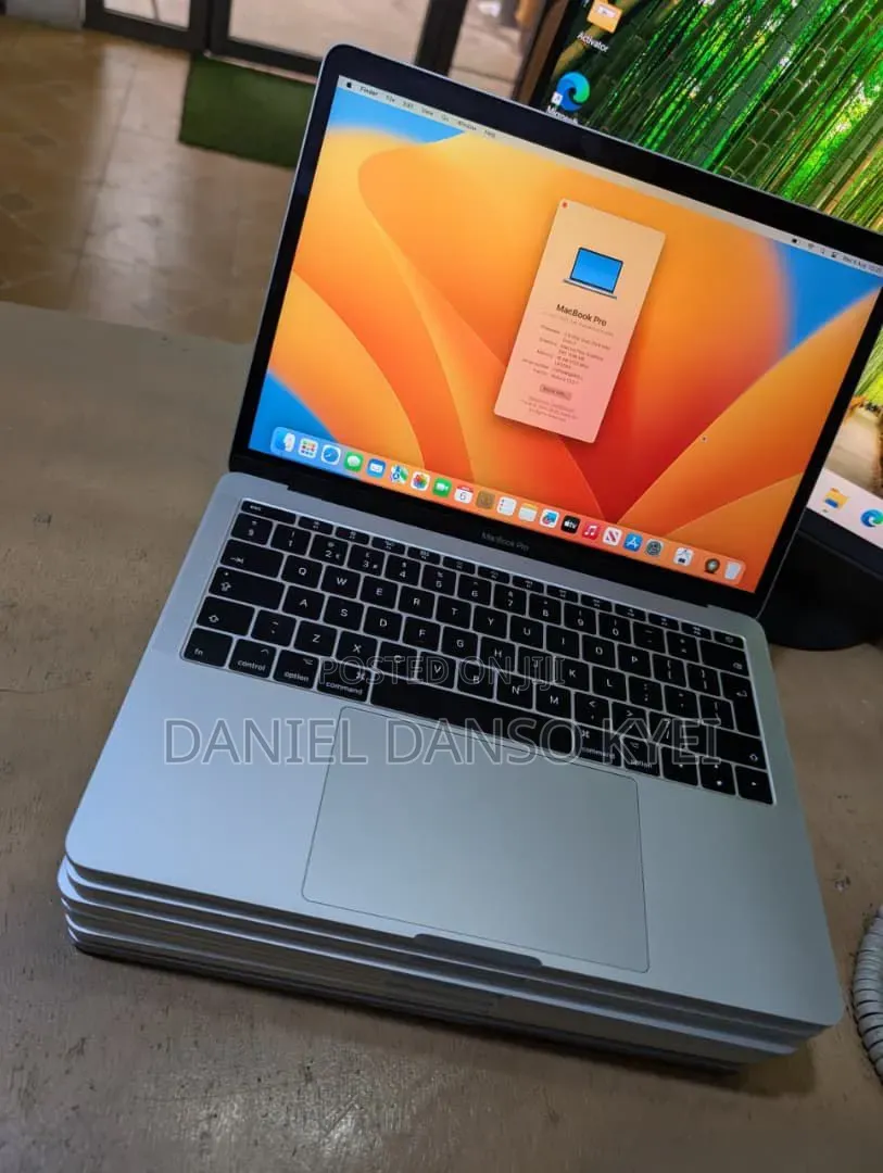 Laptop Apple MacBook 2017 16GB Intel Core i7 SSD 256GB